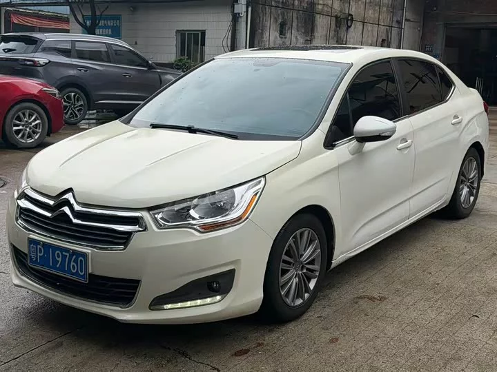 Citroën C4L