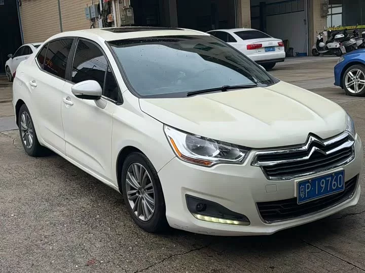 Citroën C4L