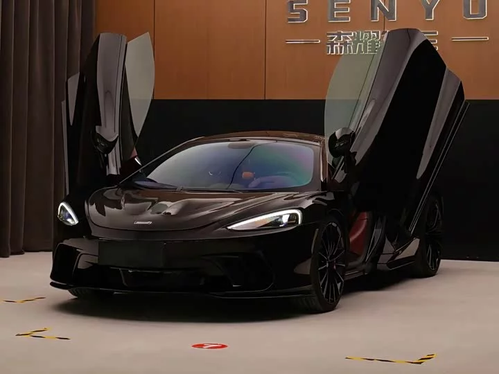 McLaren GT