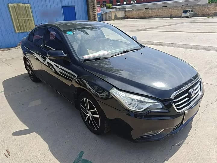 FAW Besturn B50