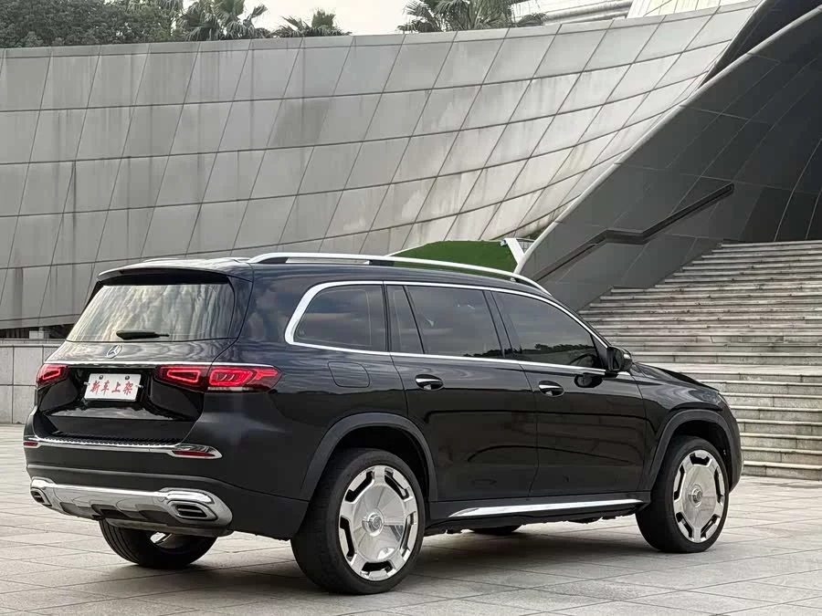 Mercedes Benz GLS