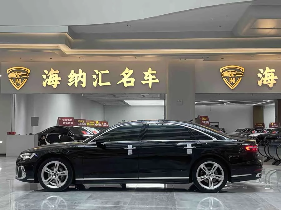 Audi A8