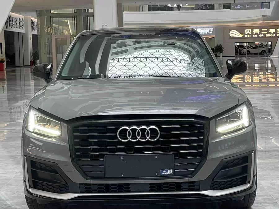 Audi Q2L