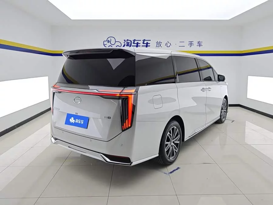 GAC Trumpchi M8