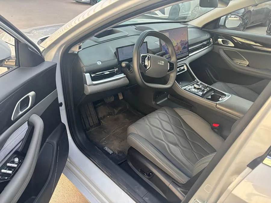 Geely Galaxy A7 EM