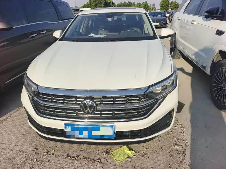 Volkswagen Sagitar