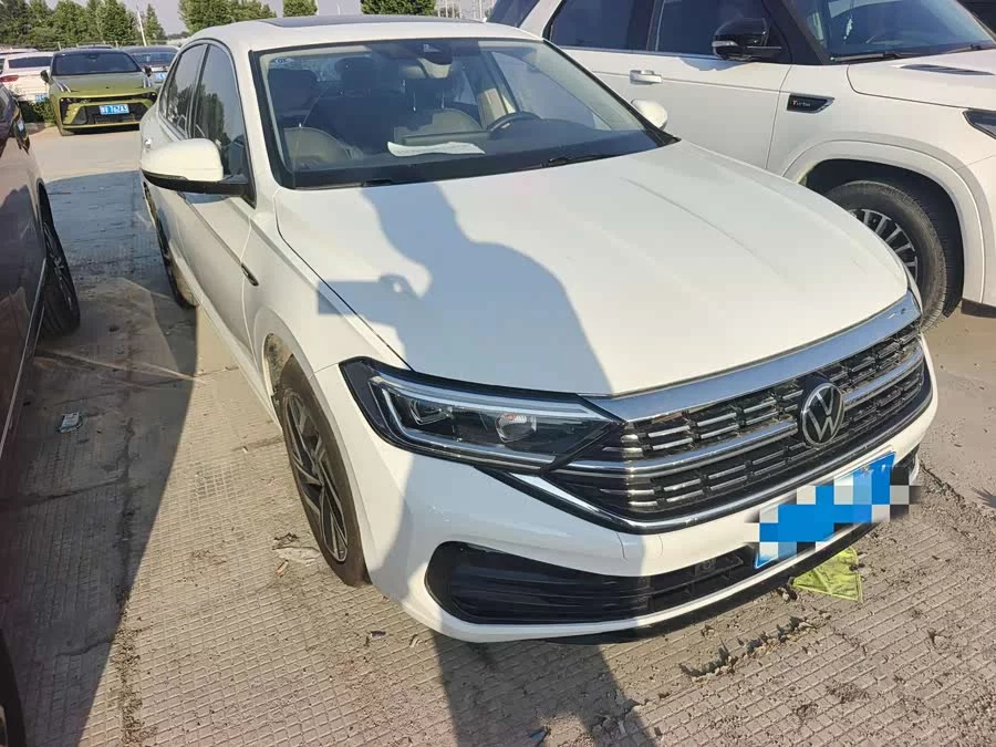 Volkswagen Sagitar