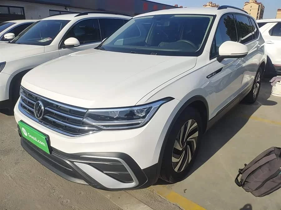 Volkswagen Tiguan L