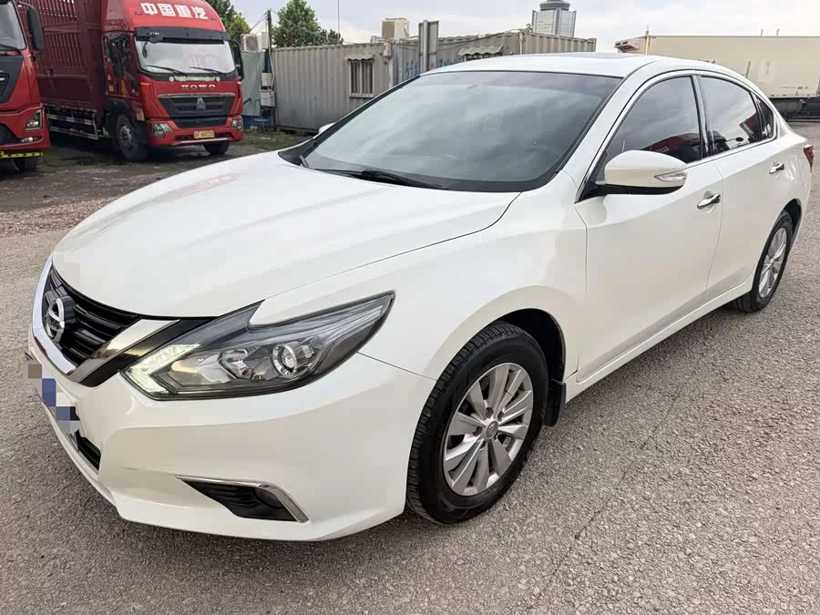 Nissan Teana