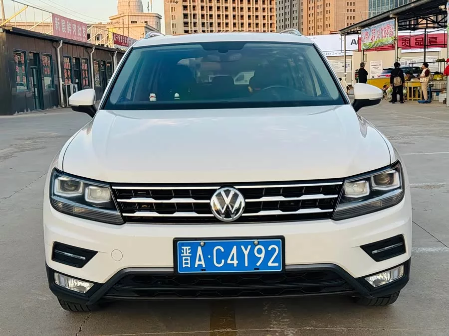 Volkswagen Tiguan L