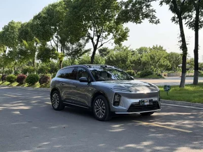 NIO ES6