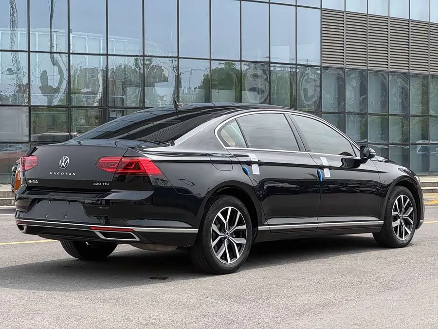 Volkswagen Magotan