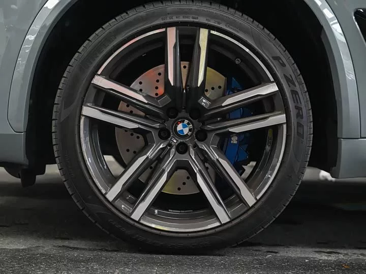 BMW X5 M