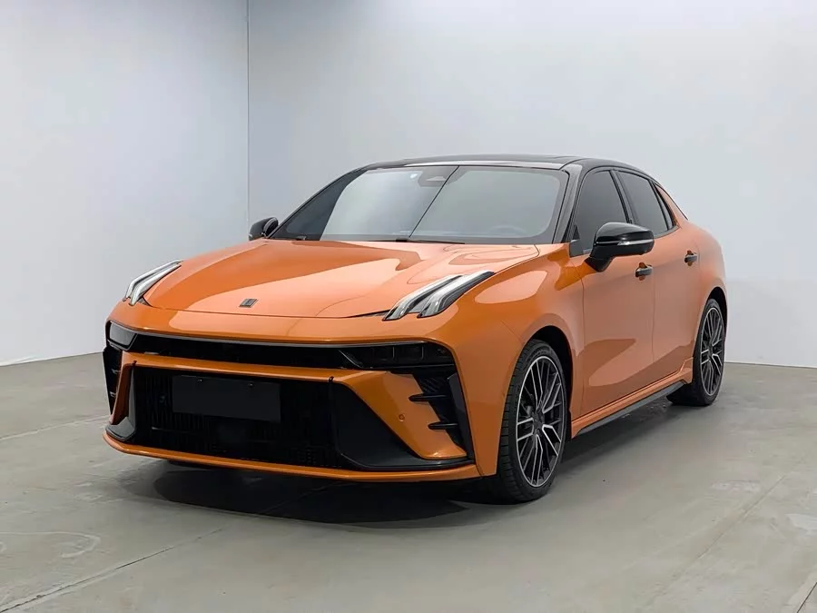 Lynk & Co 03