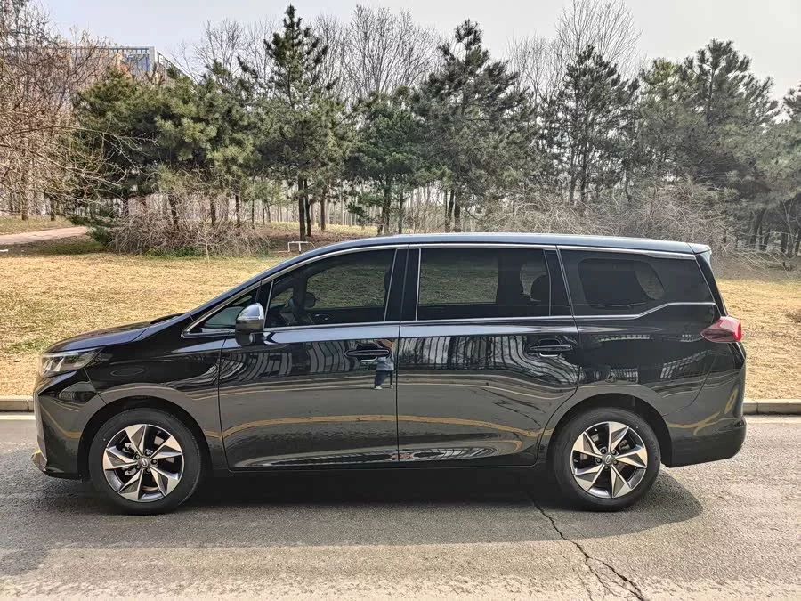 GAC Trumpchi M6