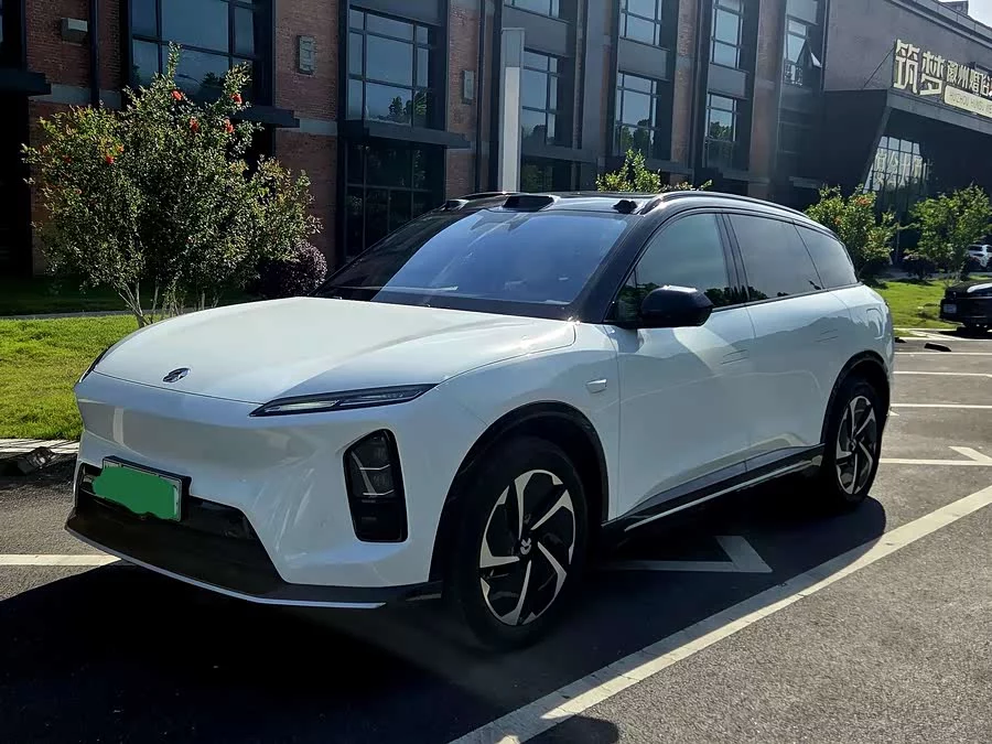 NIO ES6