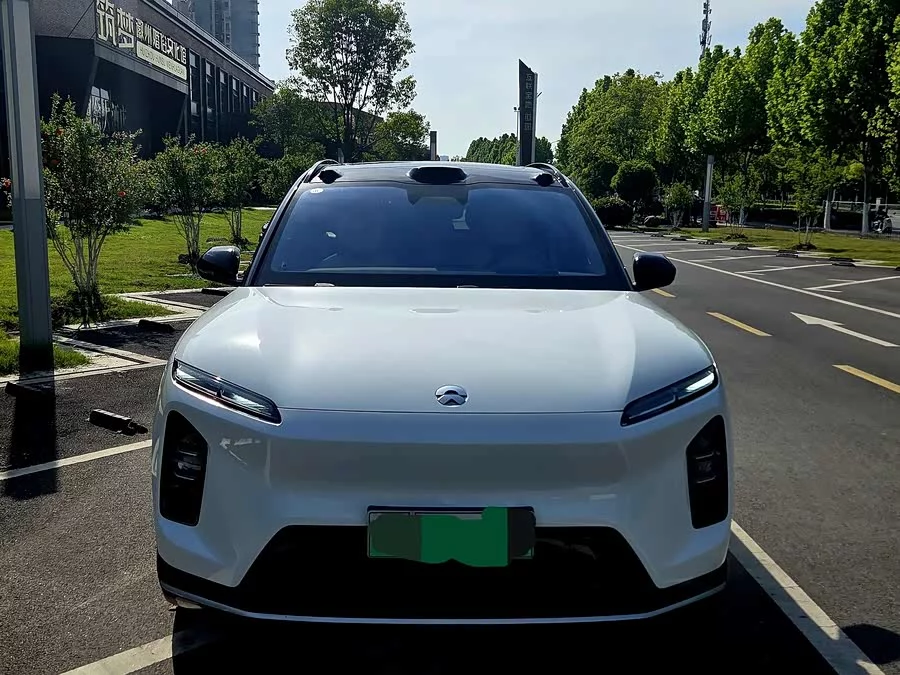 NIO ES6