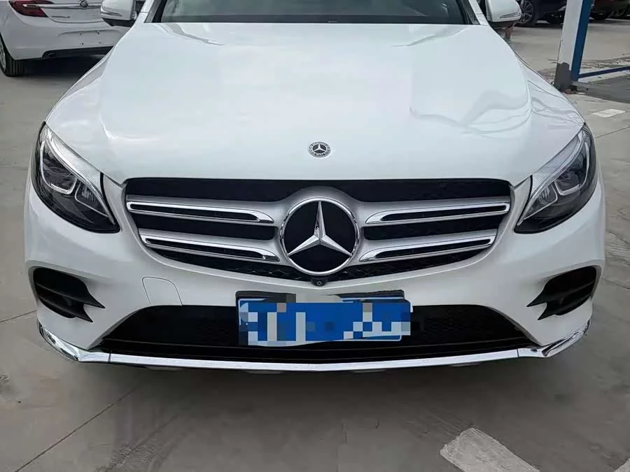Mercedes Benz GLC