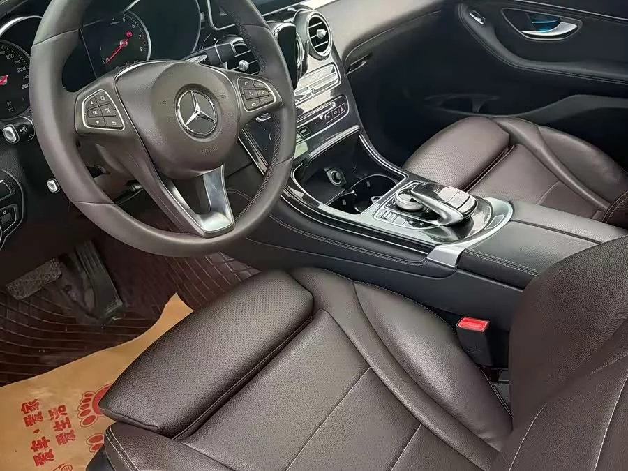 Mercedes Benz GLC