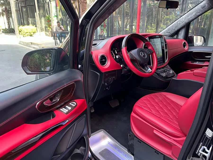 Mercedes Benz Vito