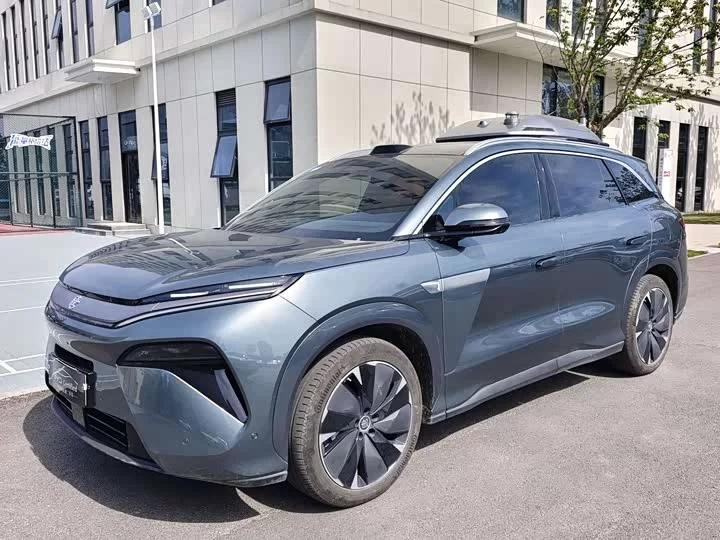 BYD Tang L