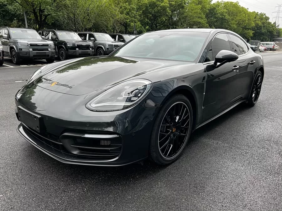 Porsche Panamera