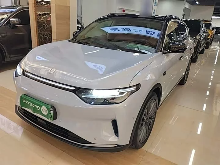 Leapmotor Zero running C11