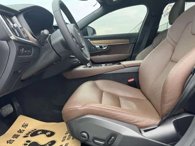 Volvo S90 plug-in hybrid