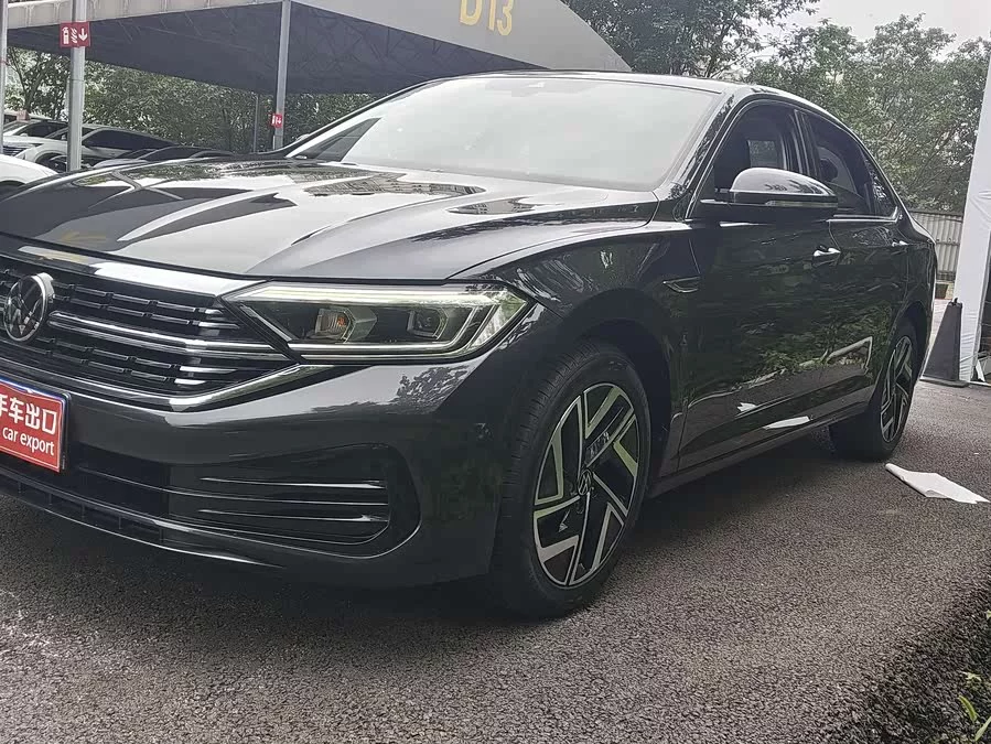 Volkswagen Sagitar