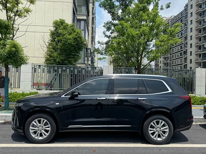 Cadillac XT6
