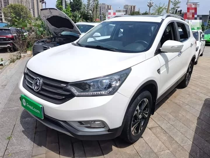 Dongfeng AX7