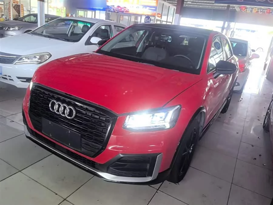 Audi Q2L