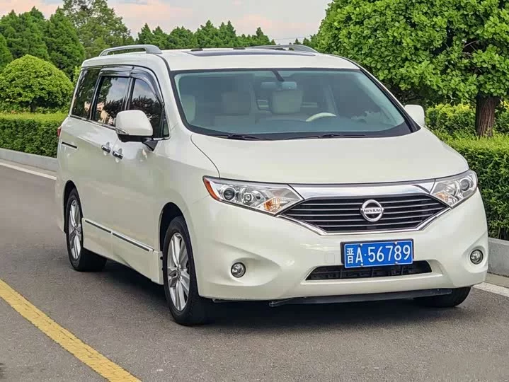Nissan nobleman