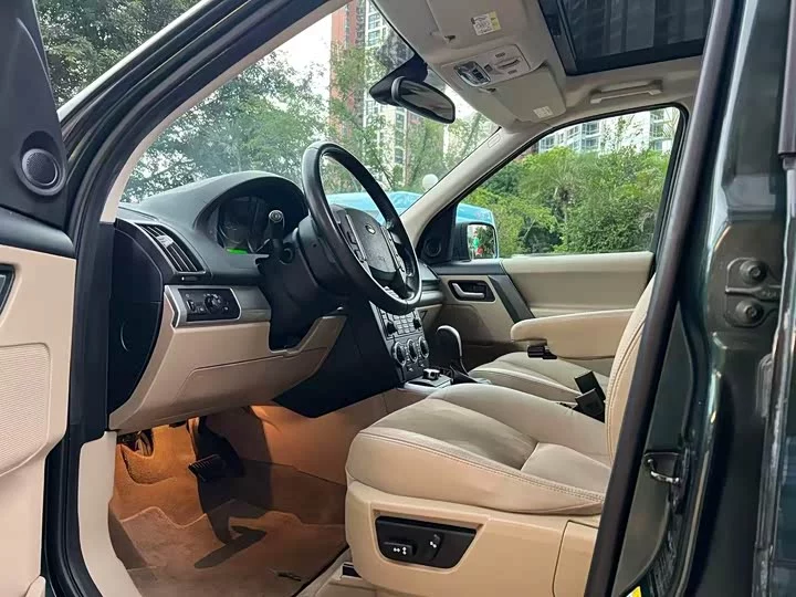 Land Rover Freelander 2