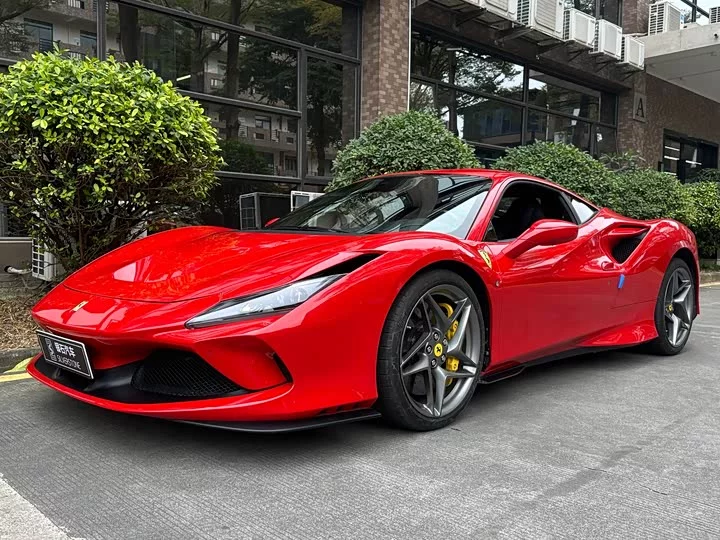 ferrari F8