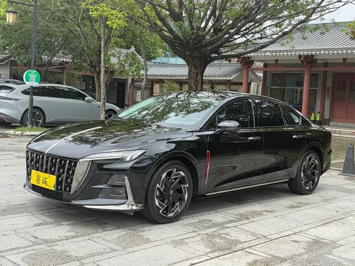 Hongqi H6