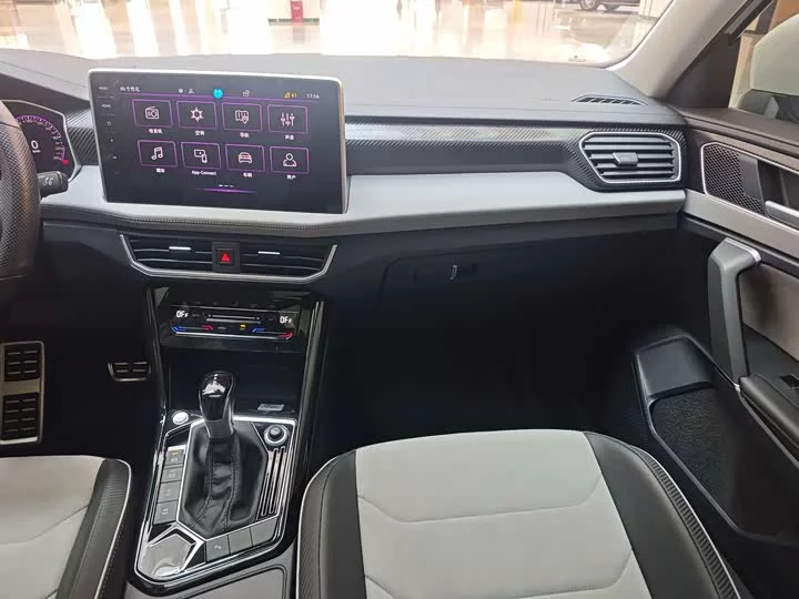 Volkswagen Tayron X