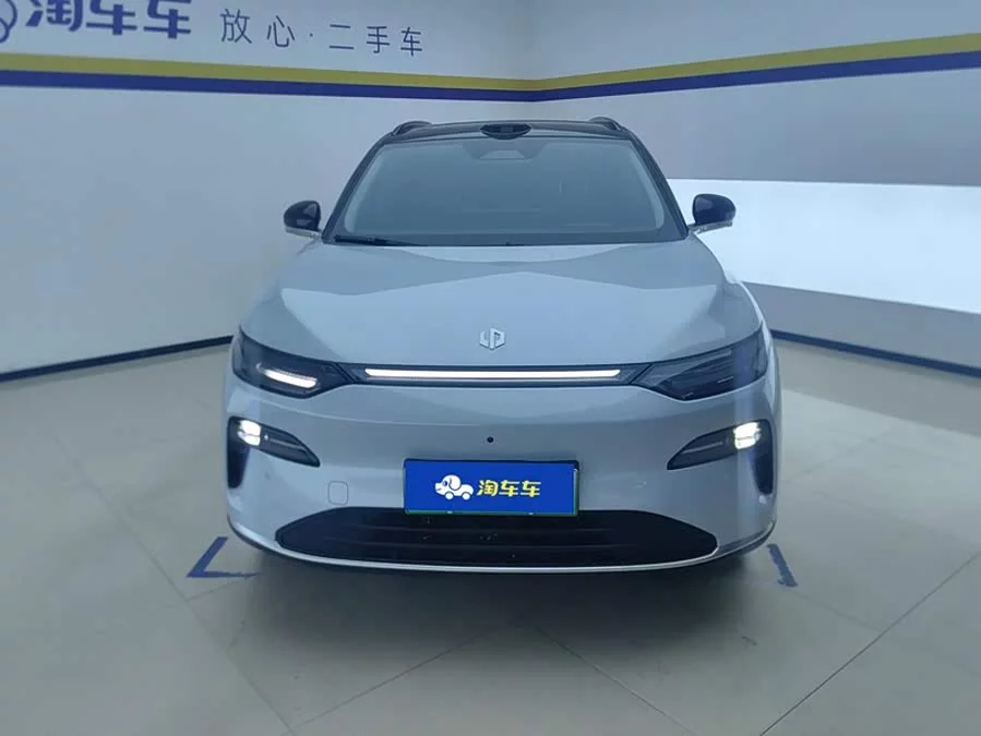 Leapmotor C11
