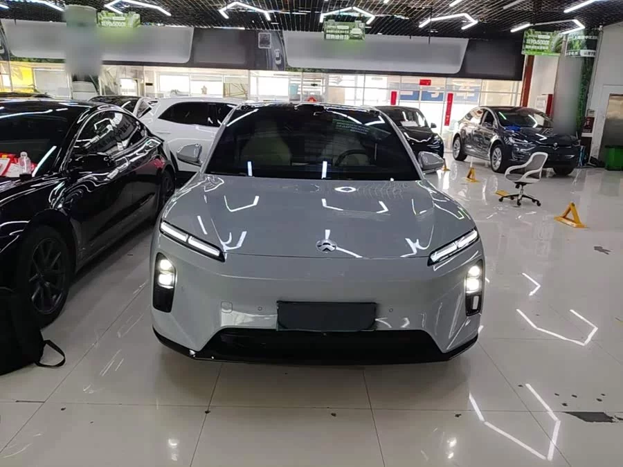 NIO ET5T