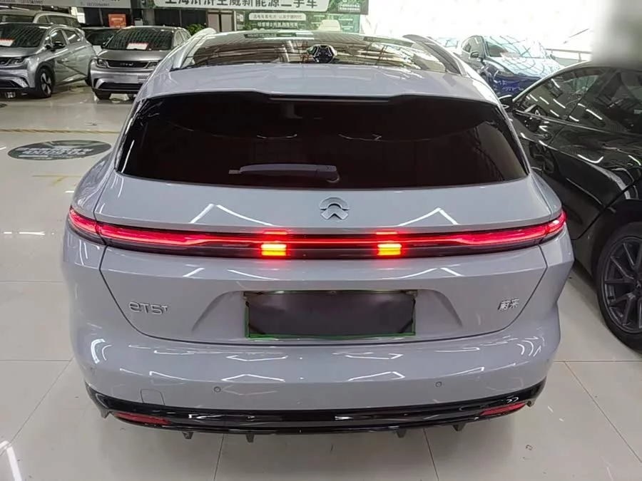 NIO ET5T