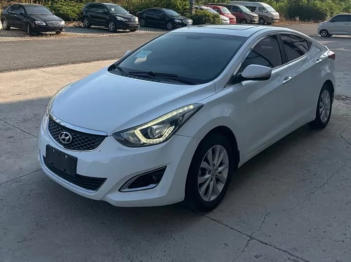 Hyundai Elantra