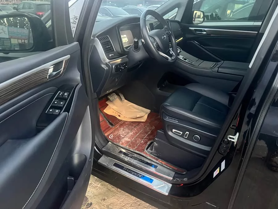 GAC Trumpchi M8