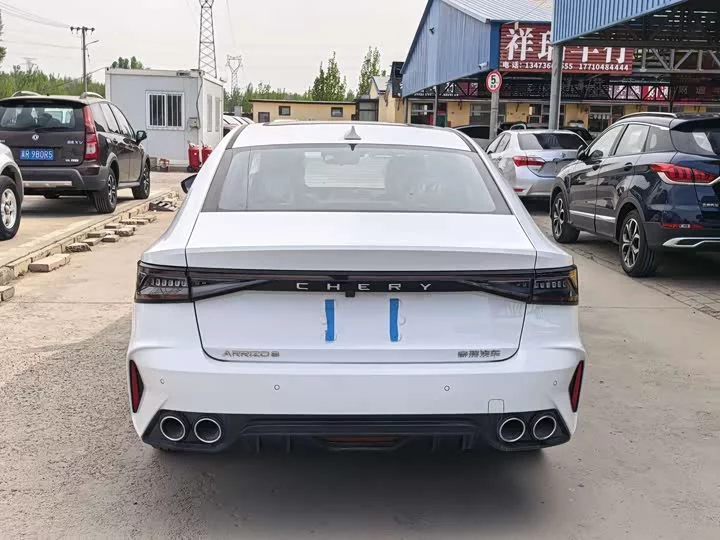 Chery Arrizo 8