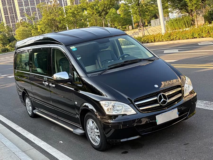 Mercedes Benz Vito