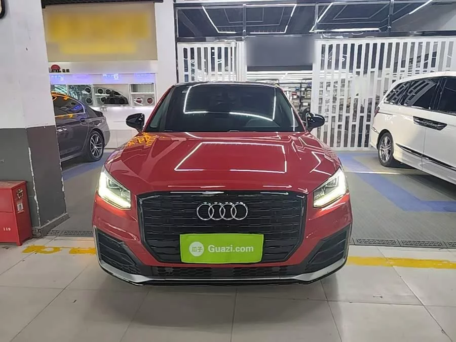 Audi Q2L