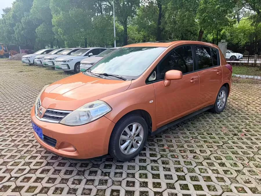 Nissan Tiida