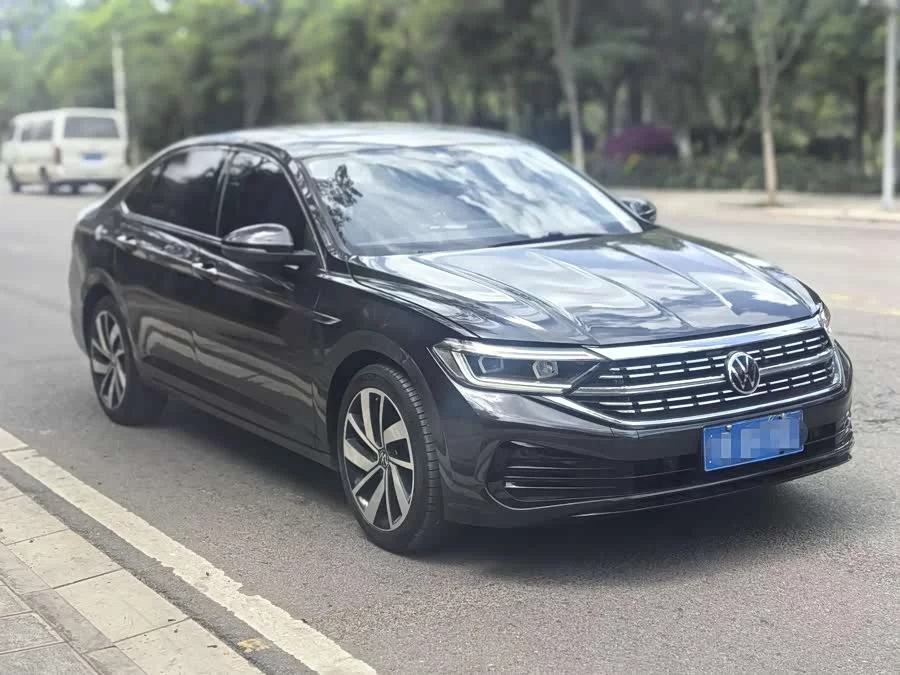Volkswagen Sagitar