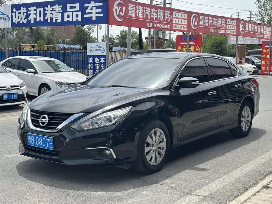 Nissan Teana