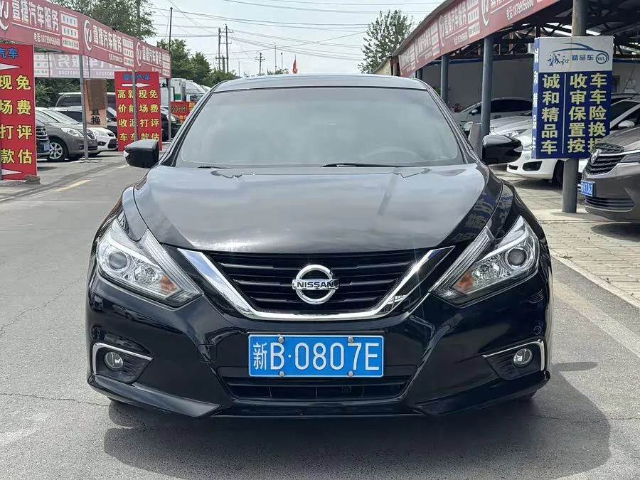 Nissan Teana
