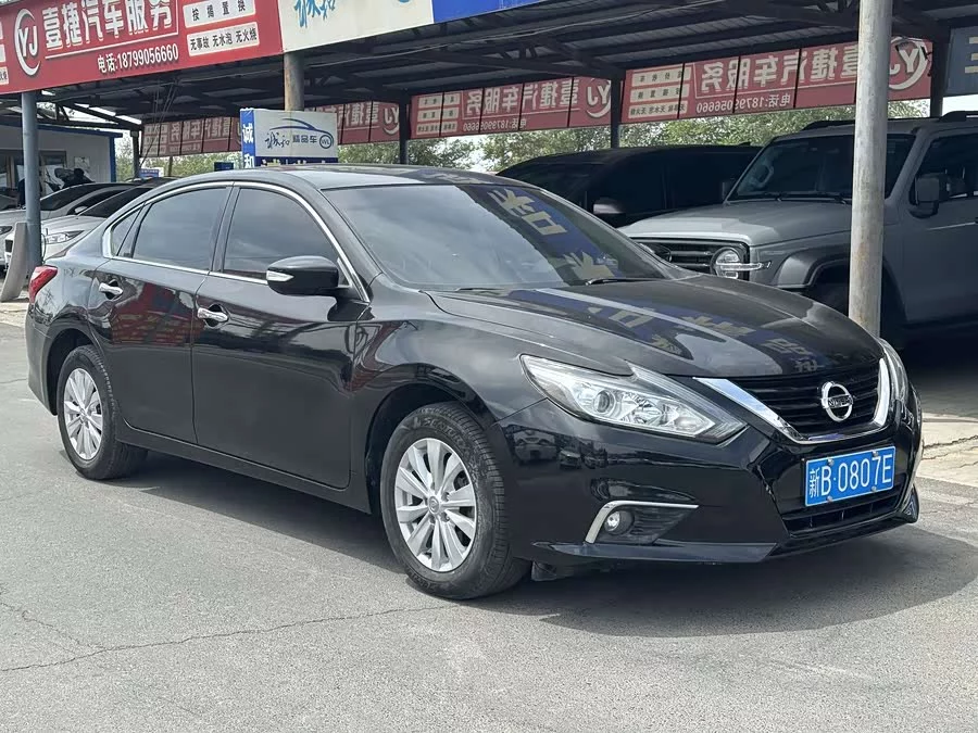 Nissan Teana